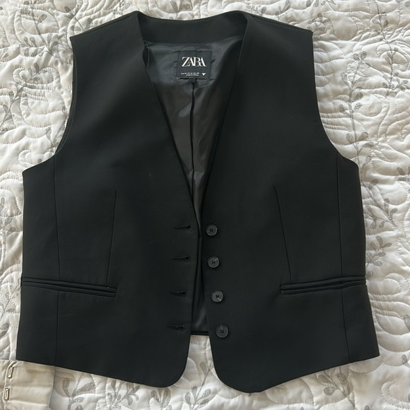 Zara Button Down Tuxedo Style Vest - Picture 4 of 4